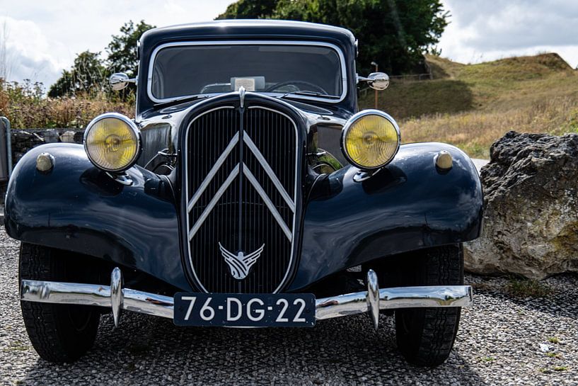 Classic car 1955 Citroen Taction Avant 11B, photographed straight from the front. by Joes van Asten
