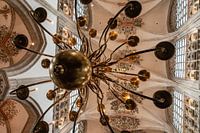 Kroonluchter grote kerk Breda