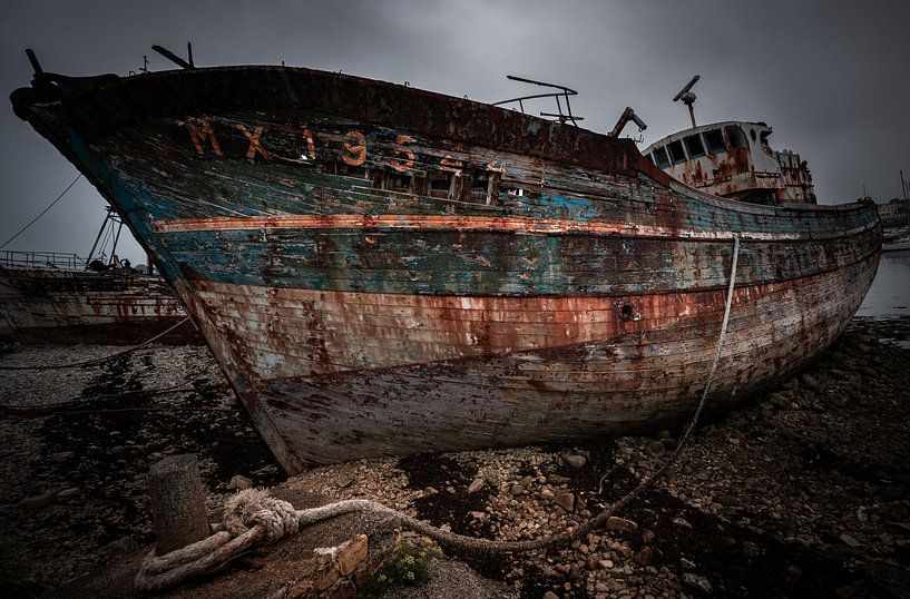 Shipwreck by Jeroen Mikkers