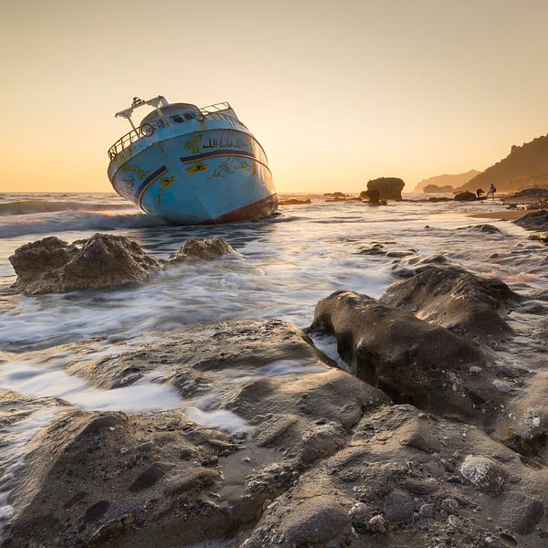 Agios Gordios 2 by Deshamer