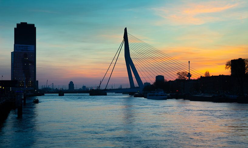 Ondergaande zon in Rotterdam von Mylène Amoureus