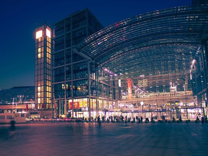 Berlin Hauptbahnhof von Mixed media vector arts