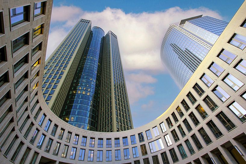 Tower 185 Frankfurt by Patrick Lohmüller