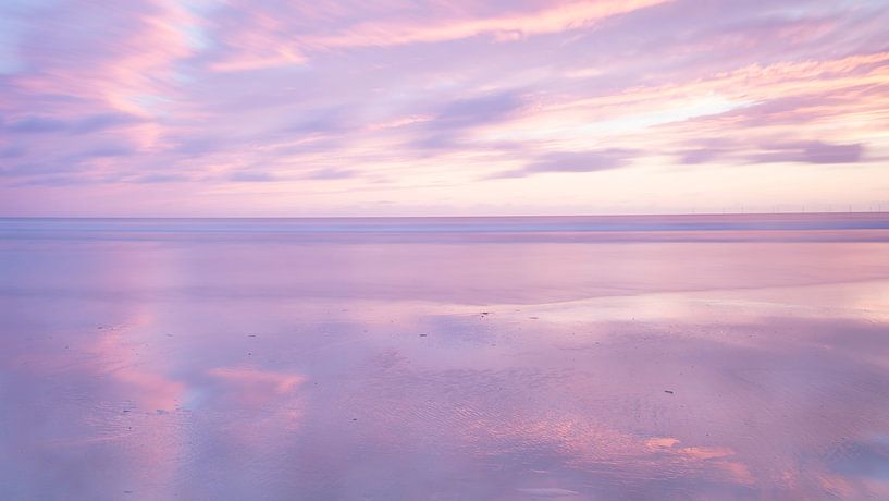 Pastel at sea by Barbara Brolsma