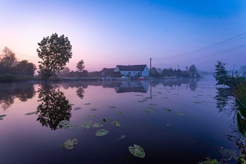 Ferme au lever du soleil à Saint-Omer par Sam Mannaerts
