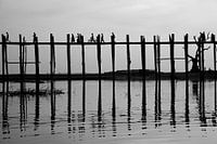 Zonsondergang U-Bein brug Mandalay, Myanmar