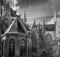 Teil der Sint-Jans-Kirche in Gouda in Schwarzweiß.