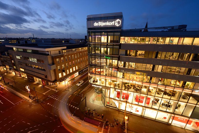 Bijenkorf on Lange Viestraat in Utrecht by Donker Utrecht