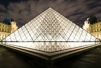 Piramide du Louvre
