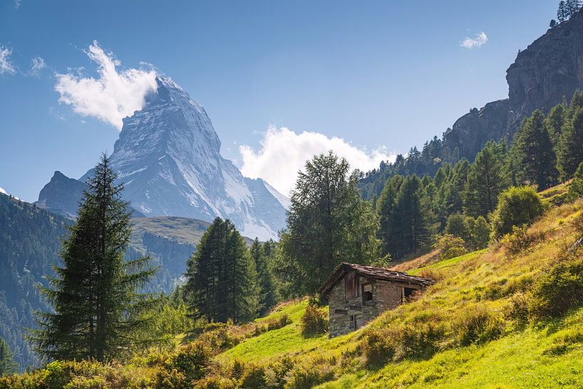 Paysage suisse idyllique avec vue sur le Cervin par Justin Suijk
