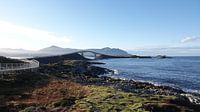 Pont de l'océan Atlantique de l'Atlanerhavsveien en automne en Norvège