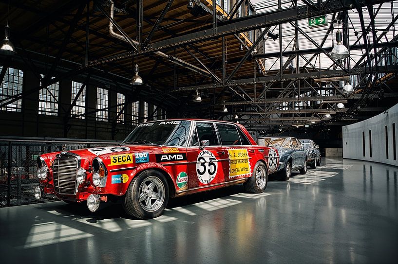 Mercedes 300 SEL AMG 6.8 'Rote Sau' by BG Photo