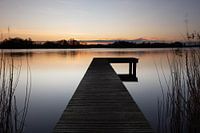 Steiger bij zonsondergang aan het Paterwoldsemeer