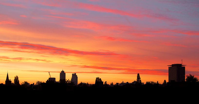 Sonnenaufgang in Amsterdam, dem Pijp  und dem Amstel mit Blick auf von Roger VDB