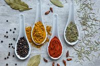 Kräuter und Gewürze