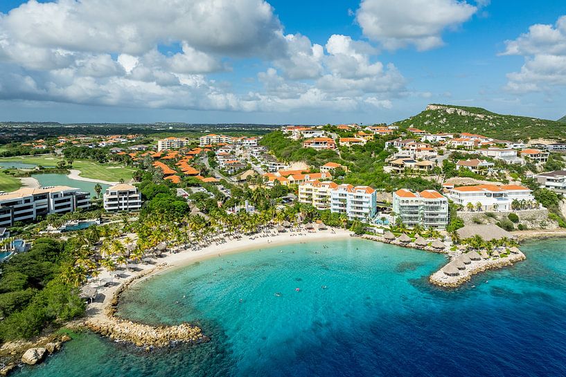 Blue Bay Curacao - Drohnenaufnahme von Keesnan Dogger Fotografie