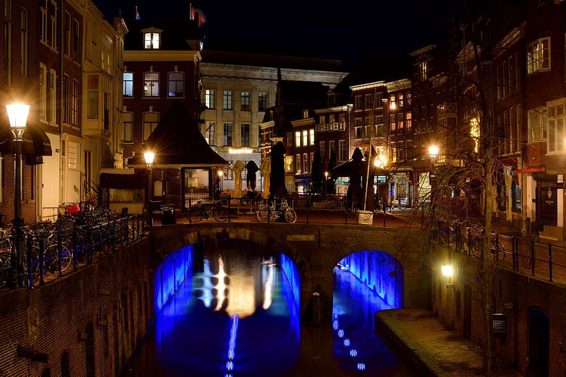 Eine Brücke über eine Utrechter Gracht von Gerard de Zwaan