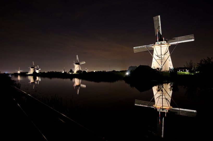 Verlichte molens Kinderdijk par Remco Swiers
