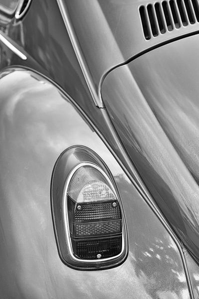 VW Beetle 1968 by Rolf Schnepp