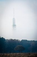 Fernsehturm Hilversum im Nebel