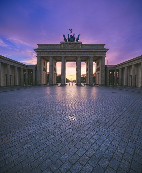 Berlin Brandenburger Tor bei Sonnenuntergang von Jean Claude Castor