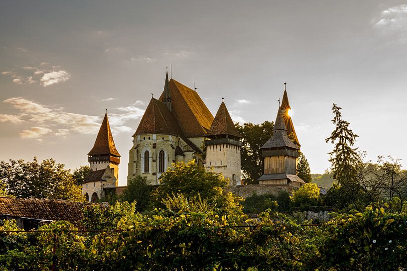 Kasteel Biertan in Transsylvanië van Roland Brack