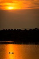 Fishermen at sunset / African landscape / Nature photography / Uganda