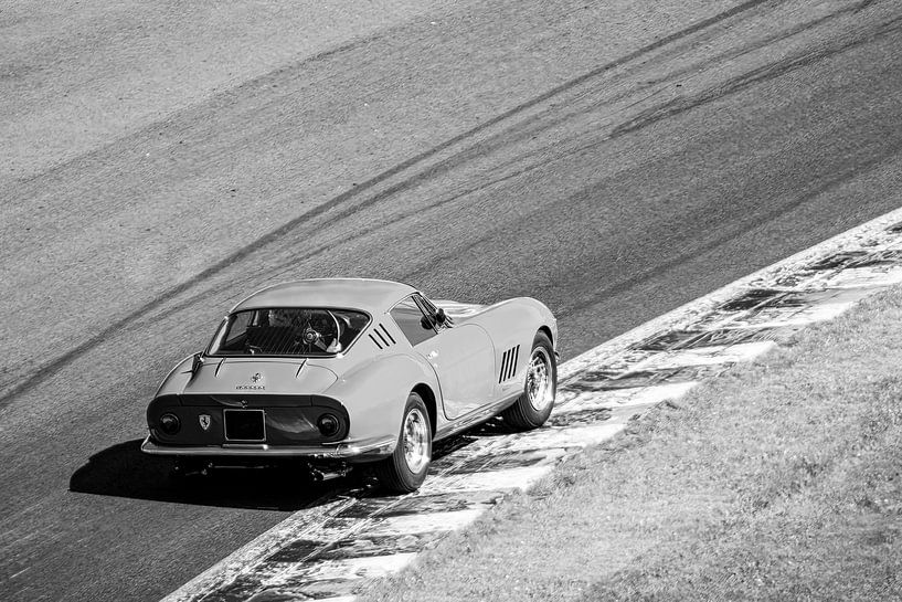 Ferrari 275 GTB klassischer GT-Wagen in Spa Francorchamps von Sjoerd van der Wal Fotografie