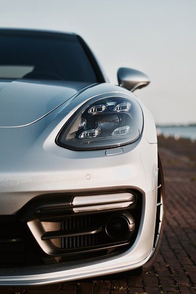 Porsche Panamera par Mike Landman
