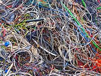 Alles uit de kabel... (Allerlei snoeren en kabels)