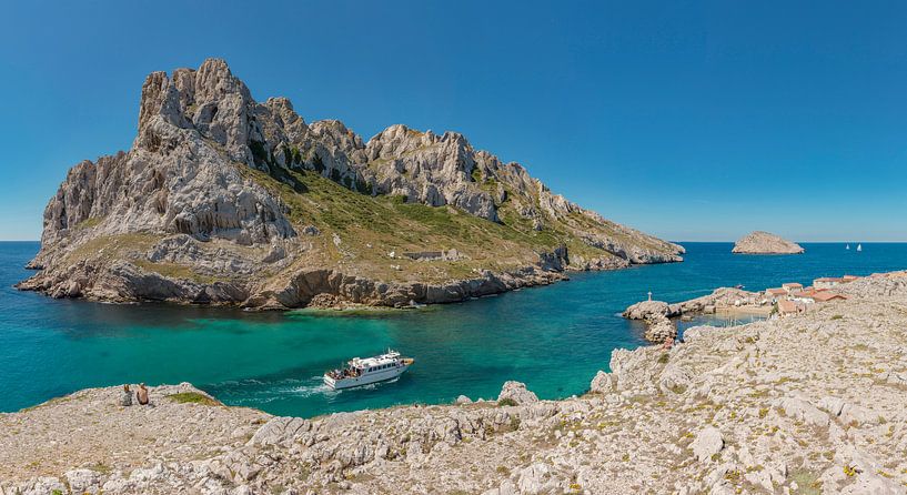 Passage des croisettes mit île Maïre, Marseille, Bouches du Rhone, Frankreich von Rene van der Meer