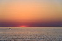 Zonopkomst boven zee