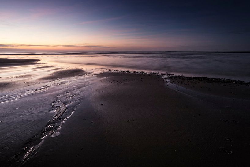 Goodnight by Bob Daalder