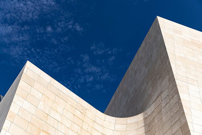 Guggenheim museum, Bilbao by Simone Diederich