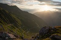 Sonnenaufgang mit Blick auf den Stilfserjochpass in Norditalien