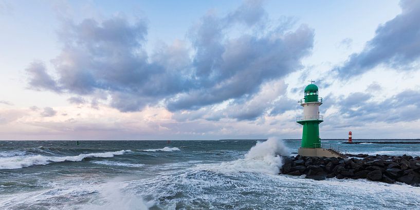 Tempête à Warnemünde en mer Baltique par Werner Dieterich