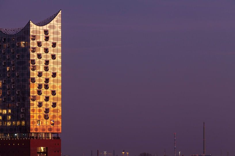 Elbphilharmonie at dusk, Hamburg by Torsten Krüger