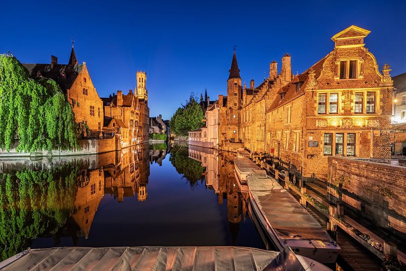 Stadtansicht Brügge zur blauen Stunde von Achim Thomae Photography