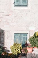 Sanfte Töne und grüne Fensterläden