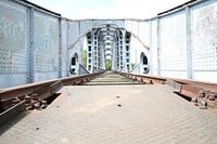 Le Pont de Chemin de Fer Emblématique de Gellik