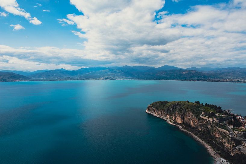 Ein Blick auf die Akronauplía und den Argolischen Golf von Harry Cathunter