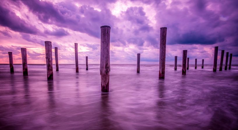 Violetter Himmel in Petten von peterheinspictures
