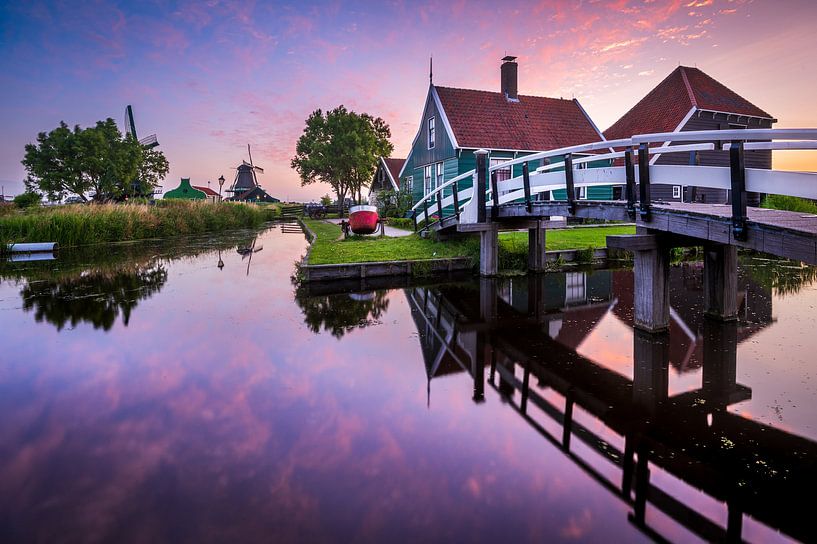 The Zaanse Schans at sunrise by Ellen van den Doel