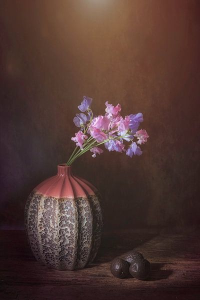 Stilleben mit Lathyrus von Saskia Dingemans Awarded Photographer