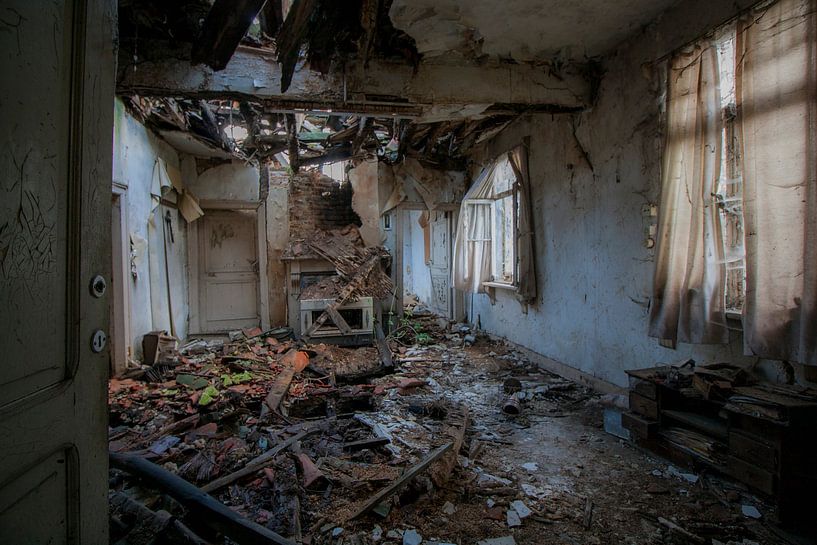 Burned room by Ivana Luijten