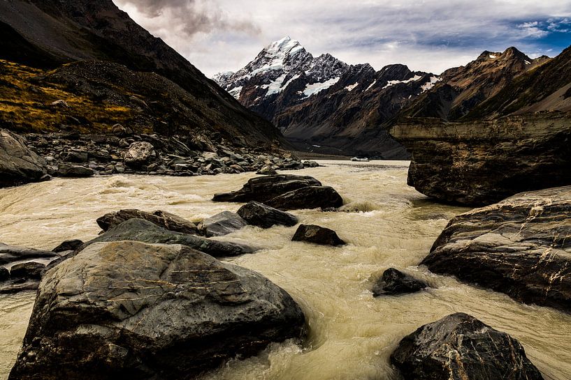 Aoraki/Mount Cook mit Hooker Lake in Neuseeland von Paul van Putten