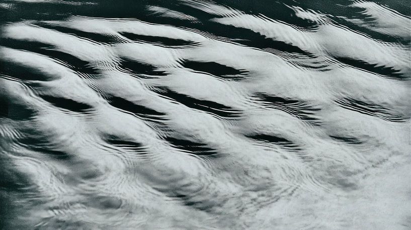 Wasserwellen von Franka Poulain
