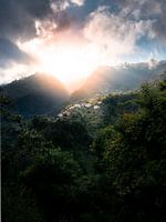 Madeira Village in den Bergen | Sonnenuntergang zwischen den Berggipfeln