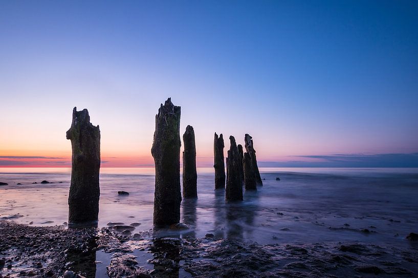 Buhnen an der Küste der Ostsee bei Kühlungsborn von Rico Ködder