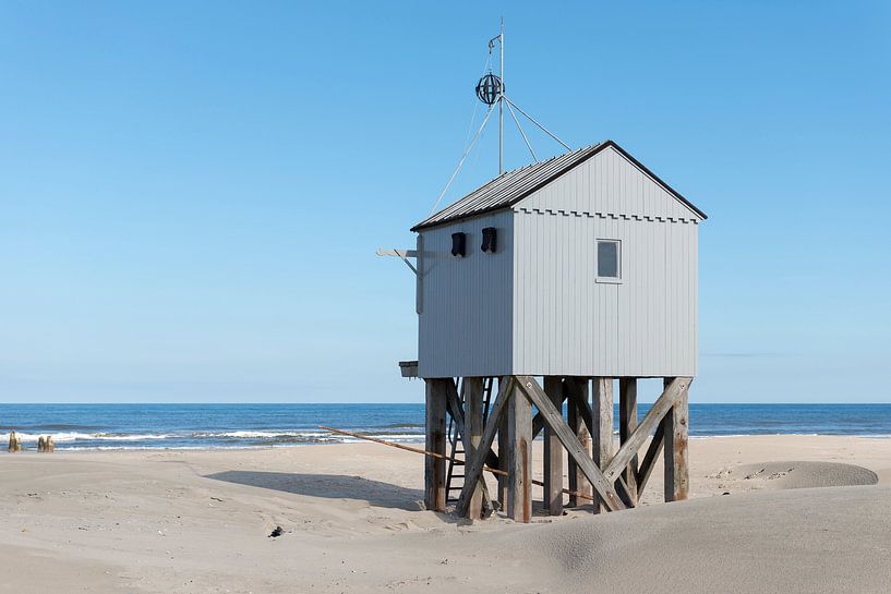 Drenkelingenhuisje op Terschelling by Tonko Oosterink